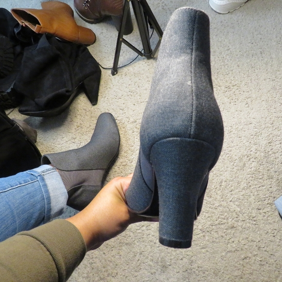 Grey Booties - Picture 2 of 6